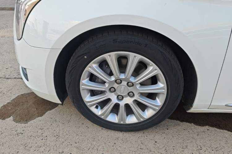 Used Cadillac XTS 2016 28T Tech Edition Left Front Wheel Hub