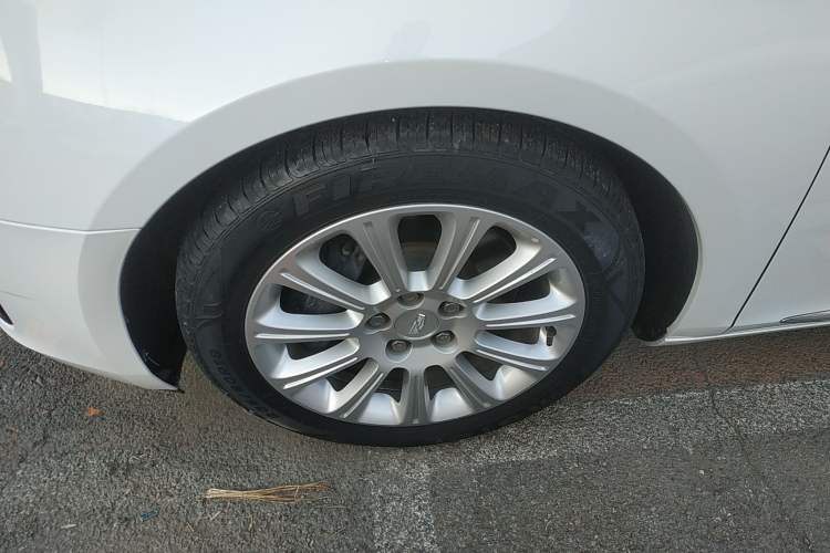 Used Cadillac XTS 2016 28T Tech Edition Left Front Wheel Hub