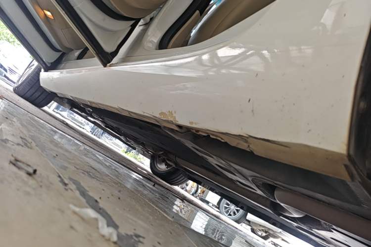 Used Cadillac XTS 2016 28T Elite Edition Left Side Sill