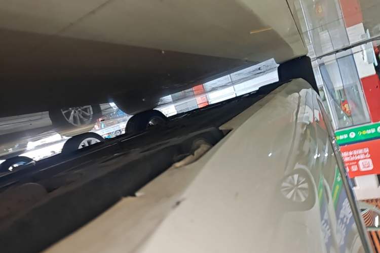 Used Cadillac XTS 2016 28T Tech Edition Left Side Sill