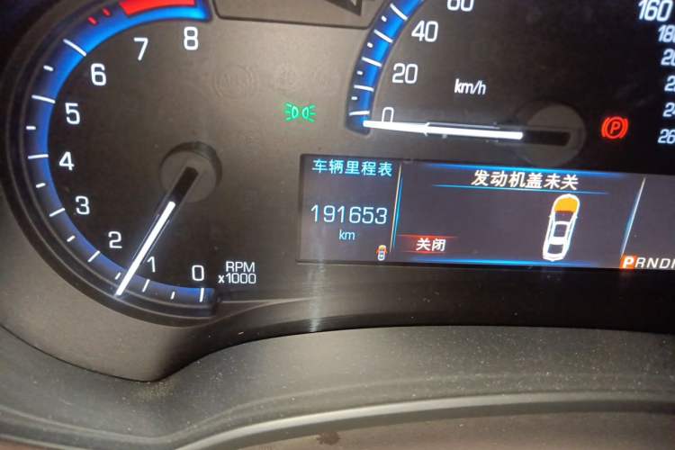 Used Cadillac XTS 2016 28T Tech Edition Odometer Close Up