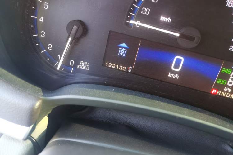 Used Cadillac XTS 2016 28T Elite Edition Odometer Close Up