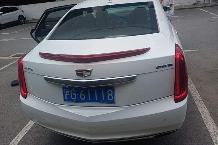 Used Cadillac XTS 2016 28T Elite Edition Rear