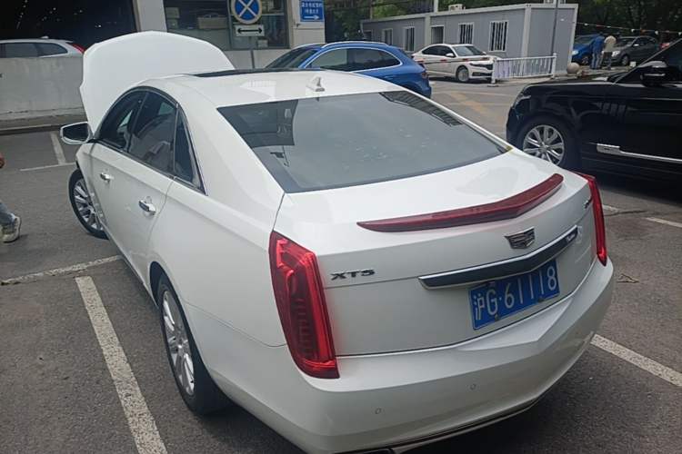 Used Cadillac XTS 2016 28T Elite Edition Rear Left 45 Deg