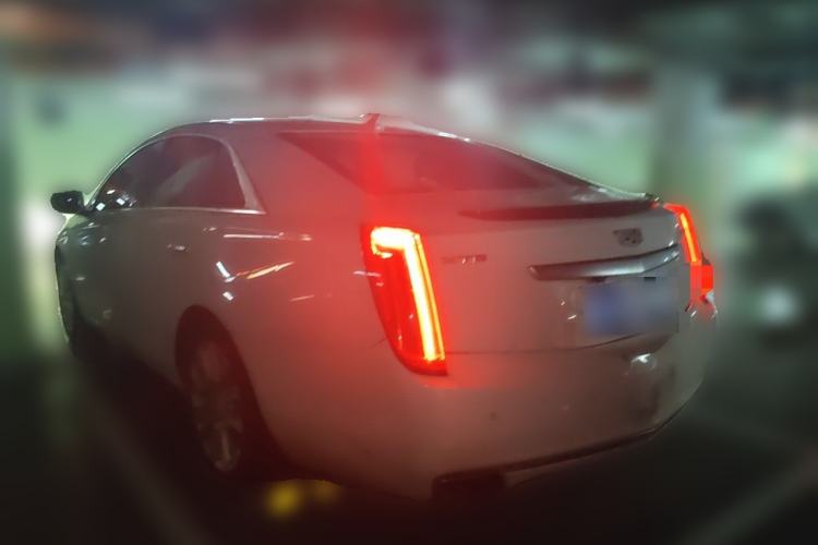 Used Cadillac XTS 2016 28T Elite Edition Rear Left 45 Deg