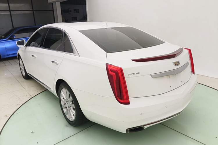 Used Cadillac XTS 2016 28T Elite Edition Rear Left 45 Deg