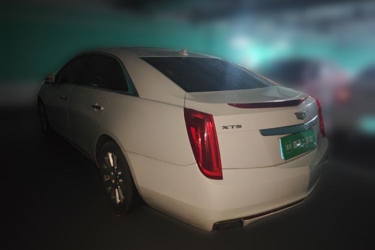 Used Cadillac XTS 2016 28T Luxury Model Rear Left 45 Deg