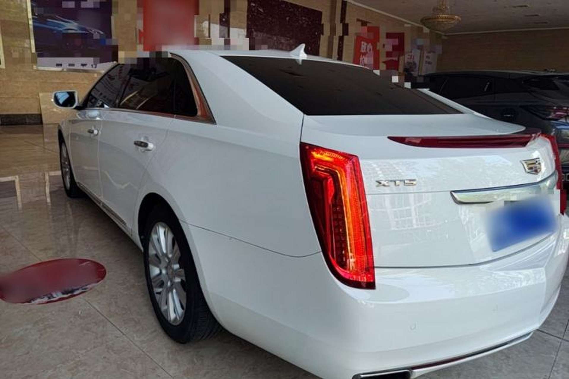 Used Cadillac XTS 2016 28T Elite Edition Rear Left 45 Deg