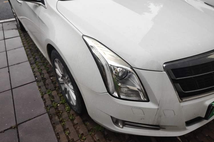 Used Cadillac XTS 2016 28T Elite Edition Right Front Headlight
