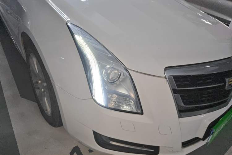 Used Cadillac XTS 2016 28T Tech Edition Right Front Headlight