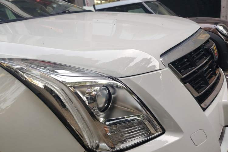 Used Cadillac XTS 2016 28T Tech Edition Right Front Headlight