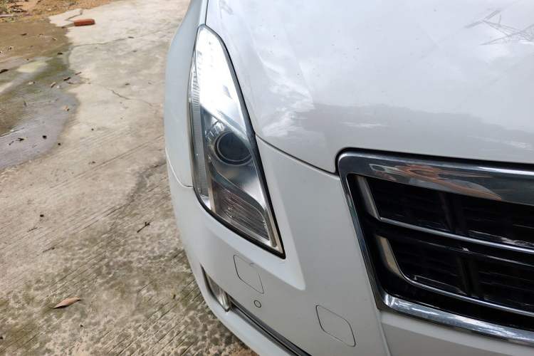 Used Cadillac XTS 2016 28T Elite Edition Right Front Headlight