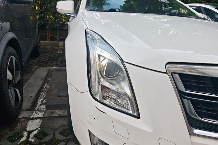 Used Cadillac XTS 2016 28T Elite Edition Right Front Headlight