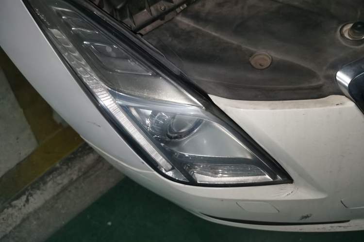 Used Cadillac XTS 2016 28T Tech Edition Right Front Headlight