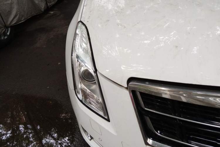 Used Cadillac XTS 2016 28T Luxury Model Right Front Headlight
