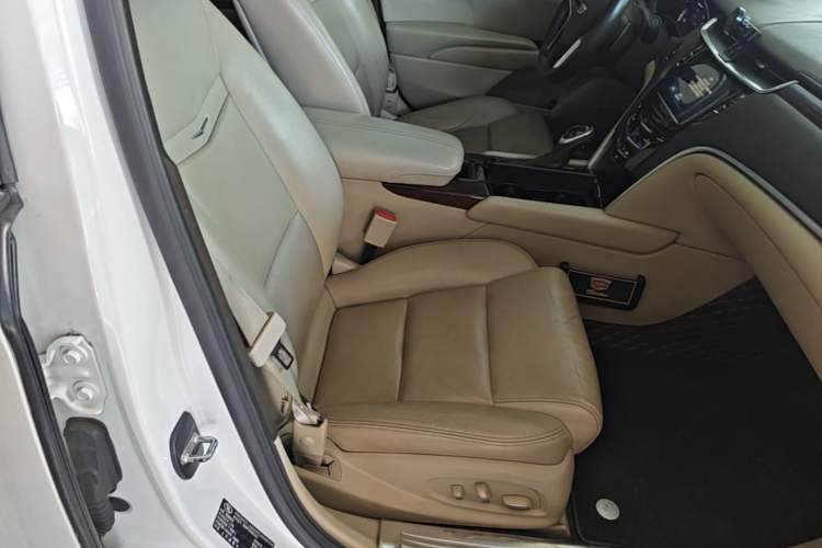 Used Cadillac XTS 2016 28T Elite Edition Right Front Seat
