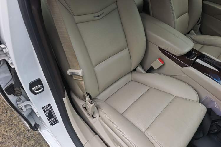Used Cadillac XTS 2016 28T Elite Edition Right Front Seat