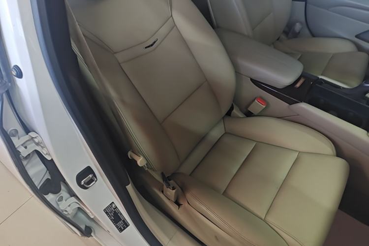 Used Cadillac XTS 2016 28T Tech Edition Right Front Seat