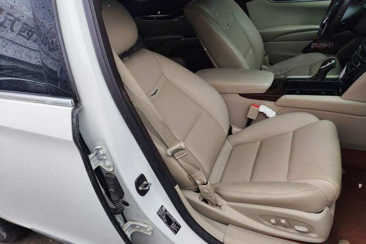 Used Cadillac XTS 2016 28T Elite Edition Right Front Seat