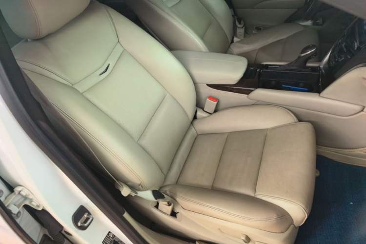 Used Cadillac XTS 2016 28T Tech Edition Right Front Seat