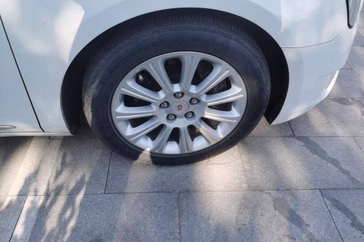 Used Cadillac XTS 2016 28T Elite Edition Right Front Wheel Hub