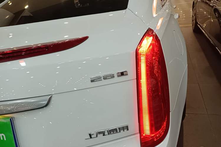 Used Cadillac XTS 2016 28T Tech Edition Right Rear Taillight