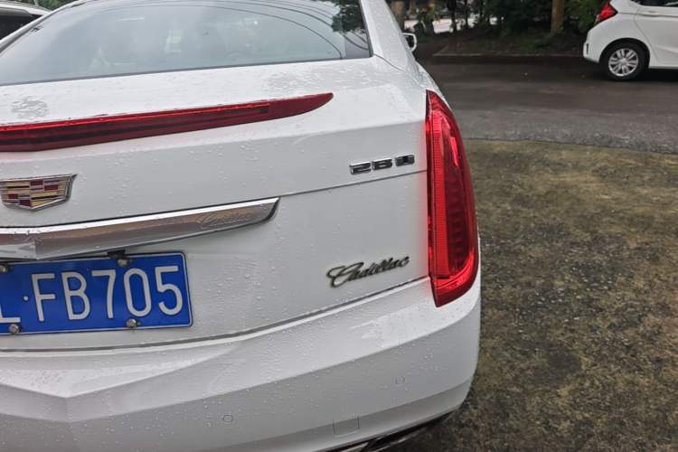 Used Cadillac XTS 2016 28T Elite Edition Right Rear Taillight