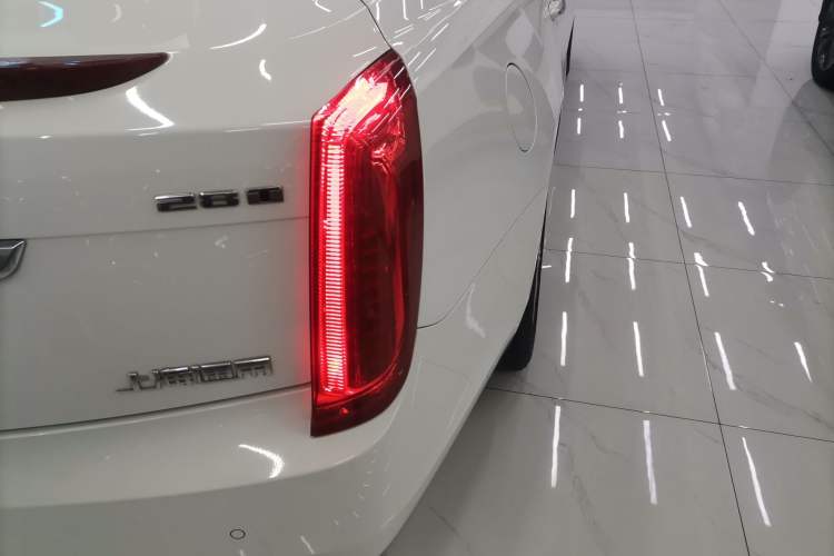 Used Cadillac XTS 2016 28T Tech Edition Right Rear Taillight