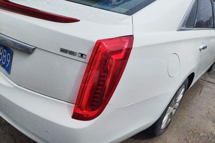 Used Cadillac XTS 2016 28T Elite Edition Right Rear Taillight