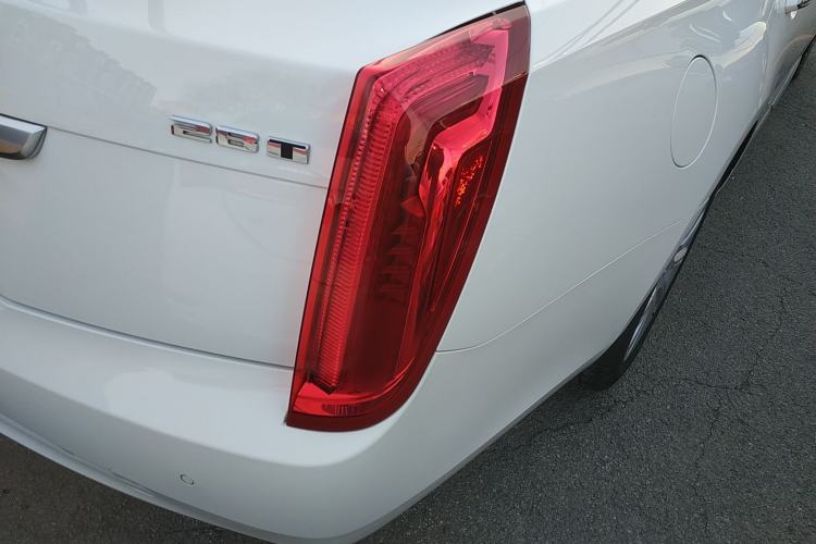 Used Cadillac XTS 2016 28T Tech Edition Right Rear Taillight