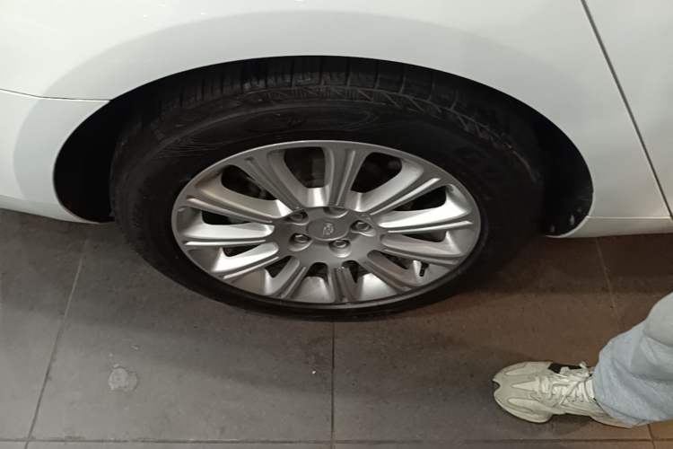 Used Cadillac XTS 2016 28T Tech Edition Right Rear Wheel Hub