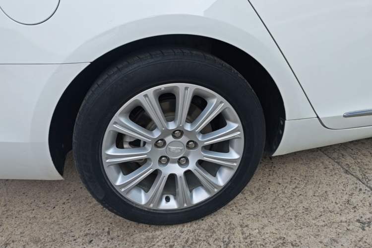 Used Cadillac XTS 2016 28T Tech Edition Right Rear Wheel Hub