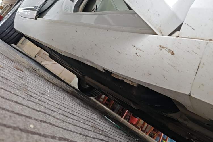 Used Cadillac XTS 2016 28T Elite Edition Right Side Sill