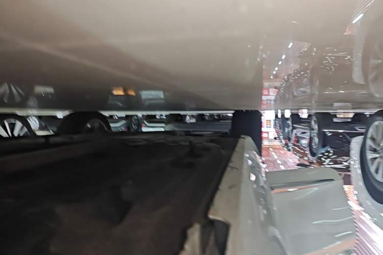 Used Cadillac XTS 2016 28T Tech Edition Right Side Sill