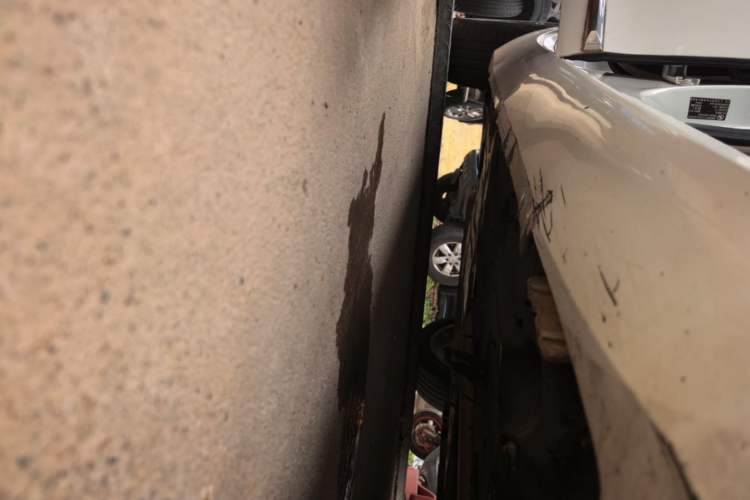 Used Cadillac XTS 2016 28T Tech Edition Right Side Sill