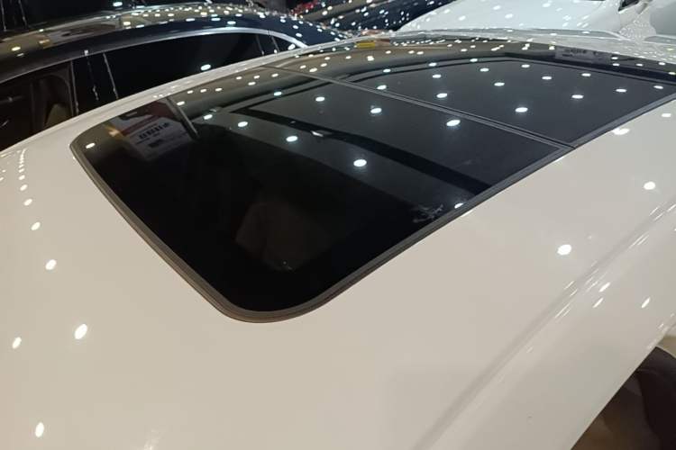 Used Cadillac XTS 2016 28T Tech Edition Roof
