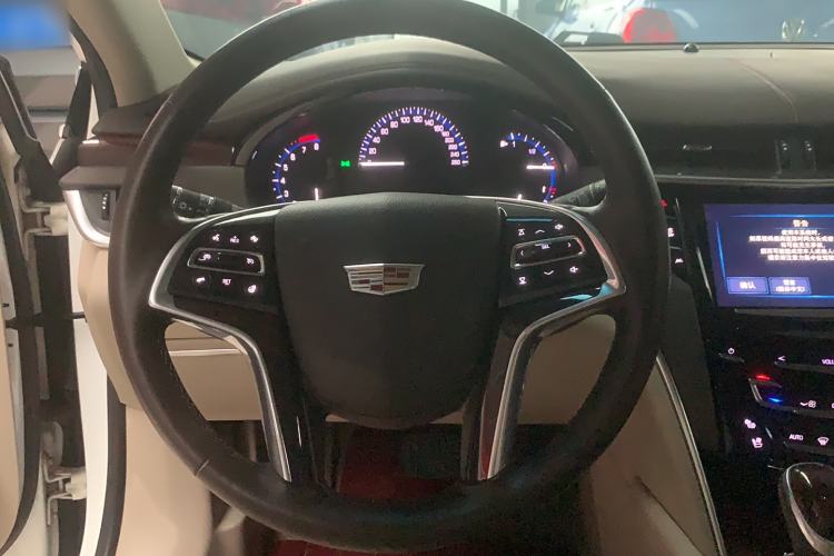 Used Cadillac XTS 2016 28T Luxury Model Steering Wheel