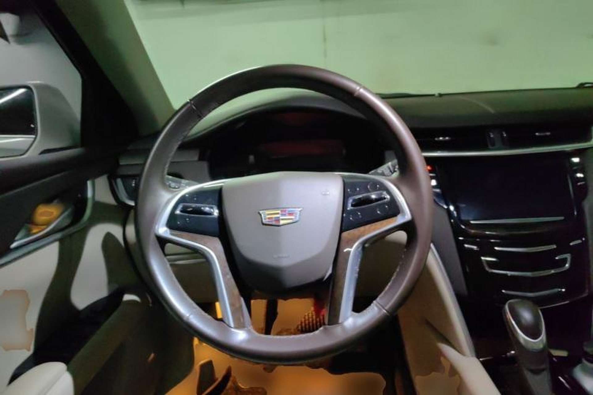Used Cadillac XTS 2016 28T Tech Edition Steering Wheel