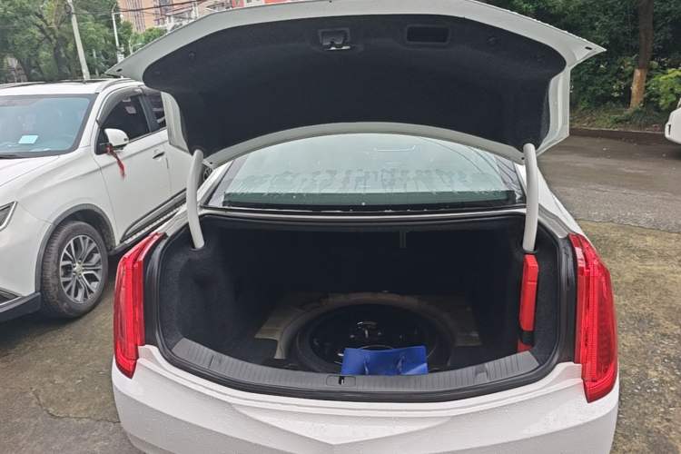Used Cadillac XTS 2016 28T Elite Edition Trunk