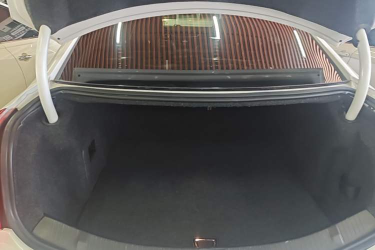 Used Cadillac XTS 2016 28T Tech Edition Trunk