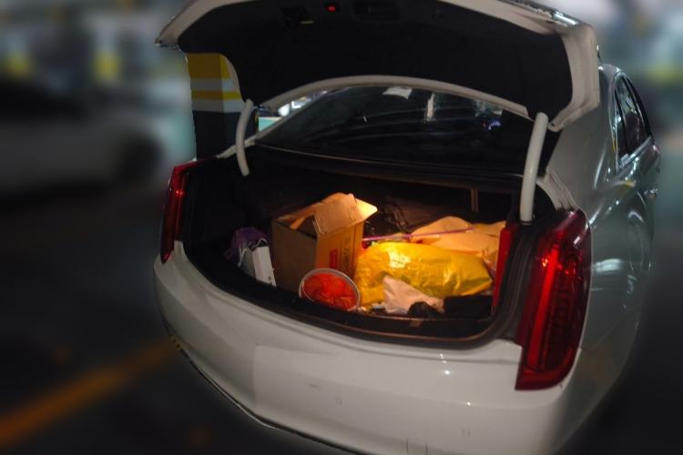Used Cadillac XTS 2016 28T Elite Edition Trunk
