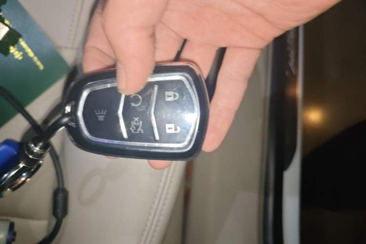 Used Cadillac XTS 2016 28T Elite Edition Vehicle Key