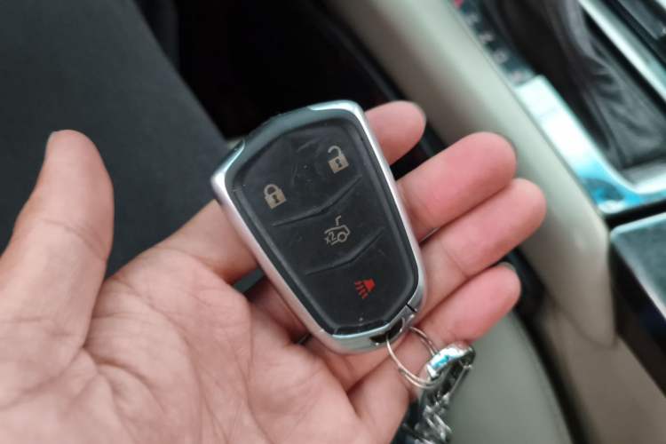 Used Cadillac XTS 2016 28T Tech Edition Vehicle Key