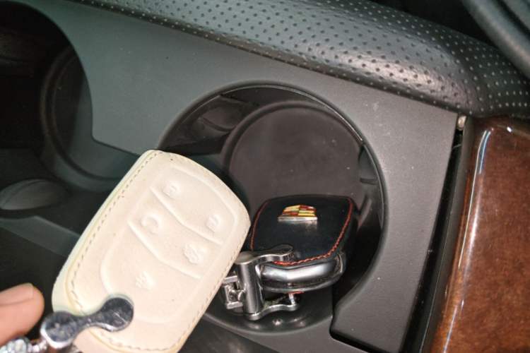 Used Cadillac XTS 2016 28T Luxury Model Vehicle Key