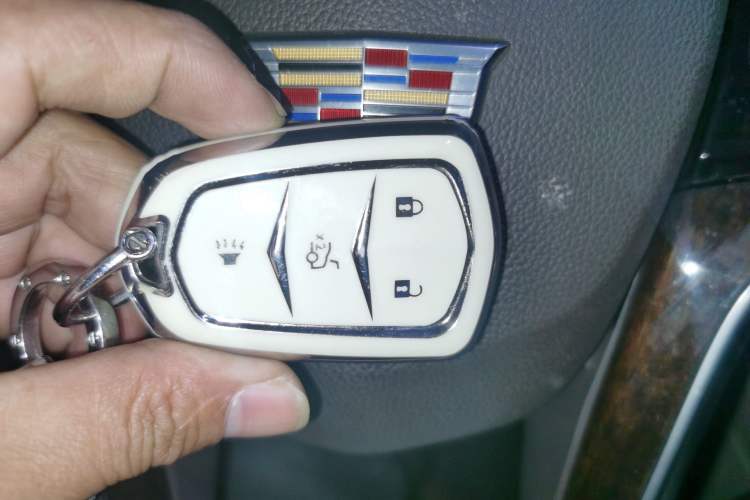 Used Cadillac XTS 2016 28T Tech Edition Vehicle Key