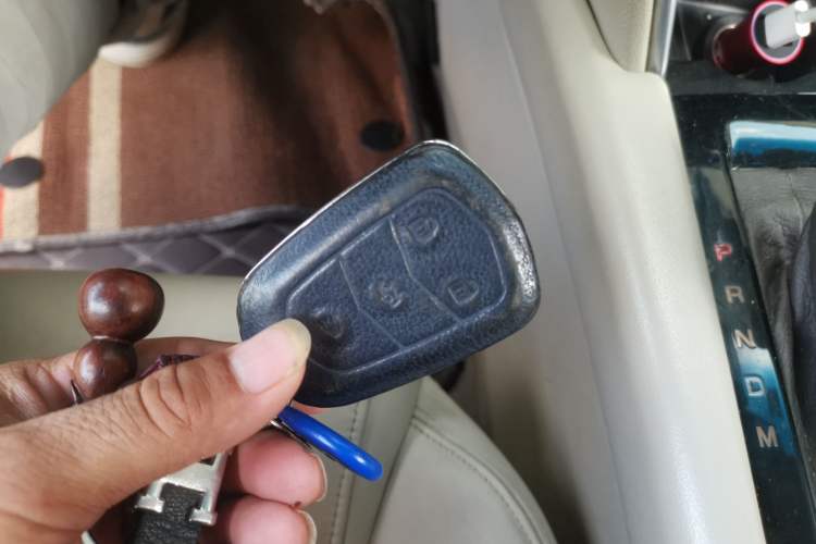 Used Cadillac XTS 2016 28T Tech Edition Vehicle Key