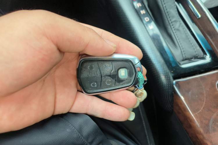 Used Cadillac XTS 2016 28T Luxury Model Vehicle Key