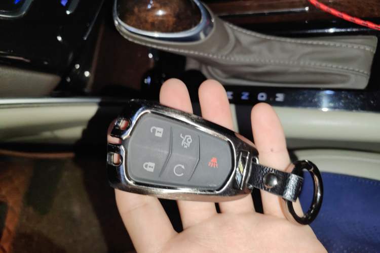 Used Cadillac XTS 2016 28T Elite Edition Vehicle Key