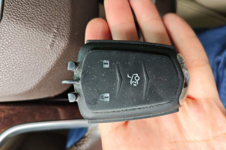 Used Cadillac XTS 2016 28T Tech Edition Vehicle Key