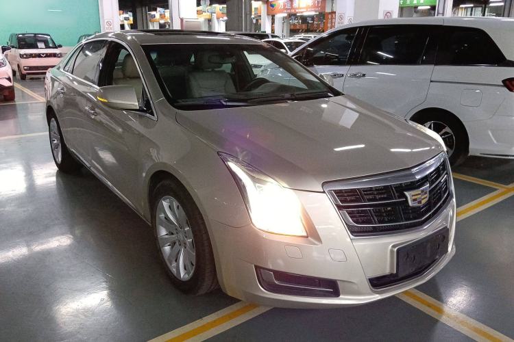 Used Cadillac XTS 2016 28T Tech Edition Front Right 45 Deg